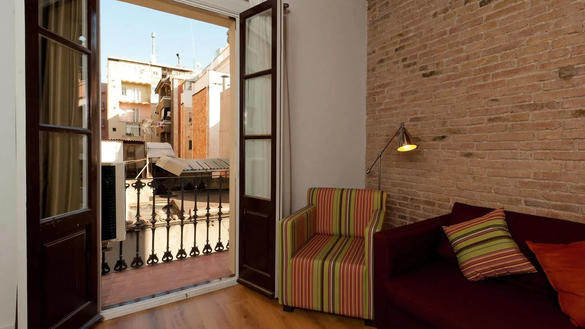 Dailyflats Gracia Otel Barselona 3*,