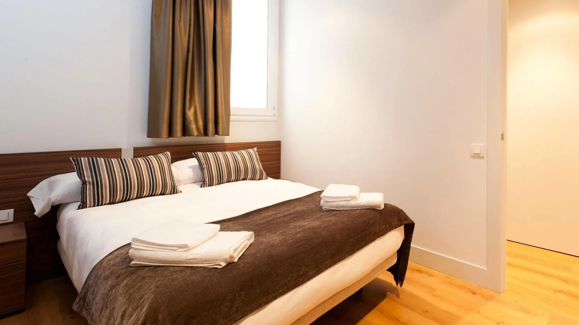 ***  Hotel Dailyflats Gracia à Barcelone Espagne