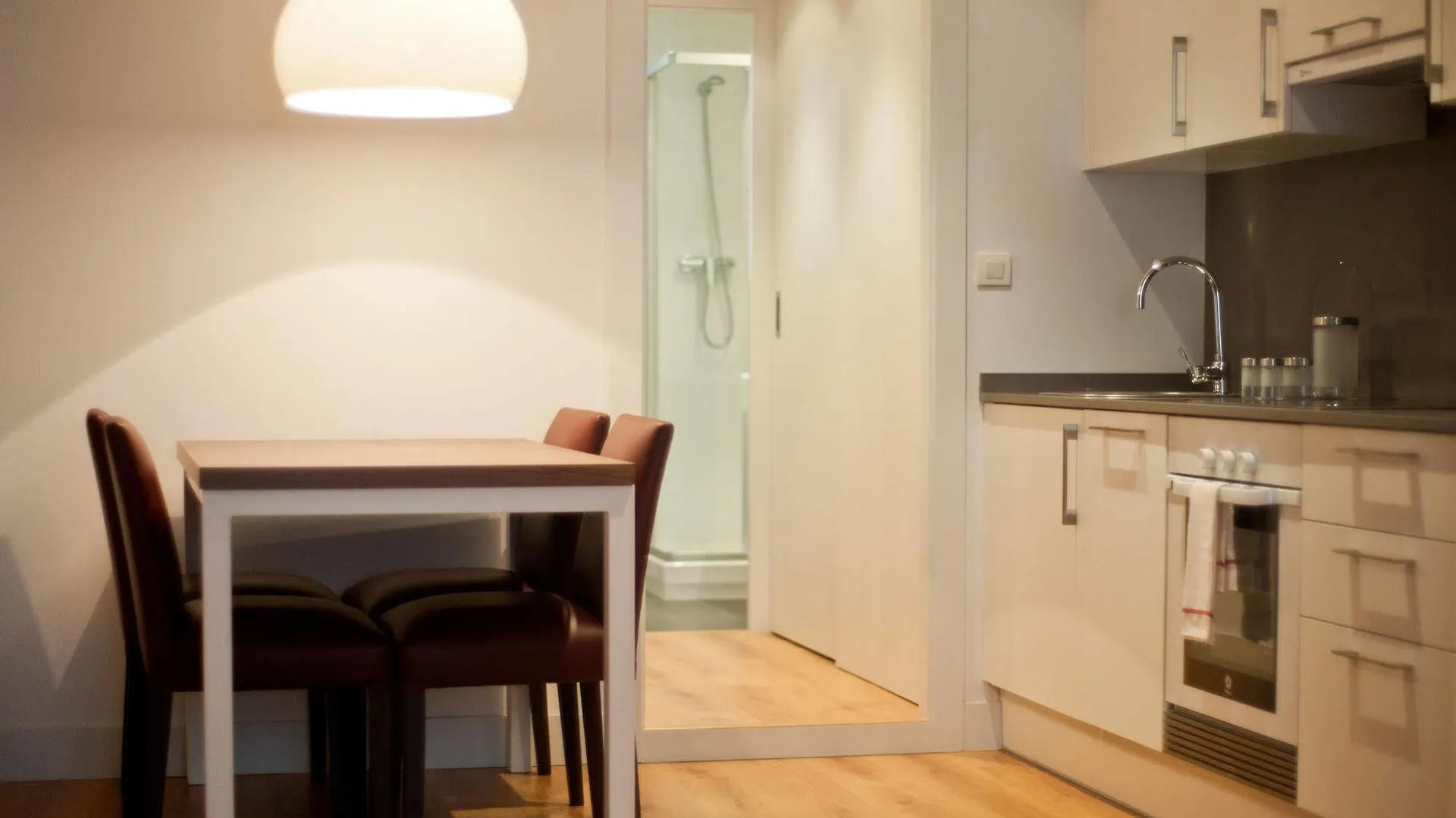 Dailyflats Gracia Otel Barselona
